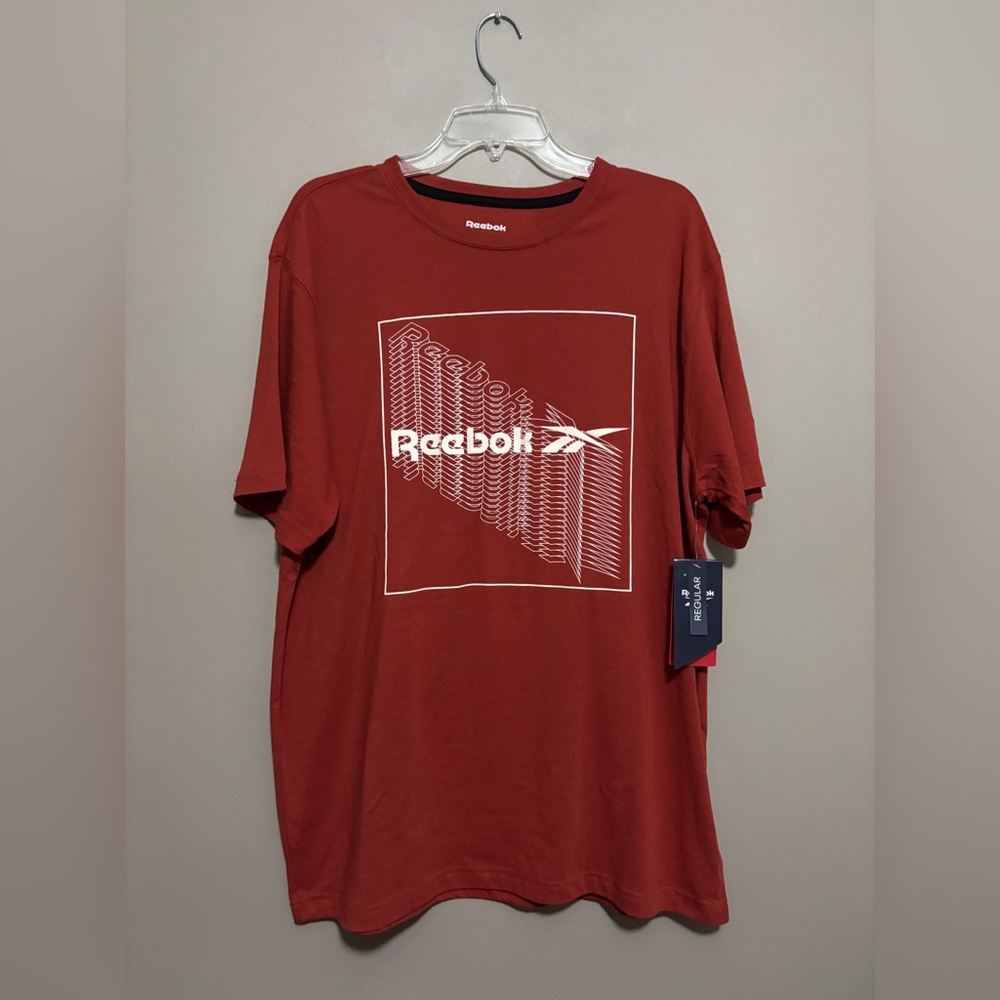 Reebok Performance Short Sleeve Graphic T-Shirt Men’s Size L NWT